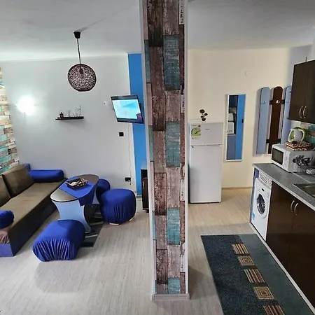 16 Apartment