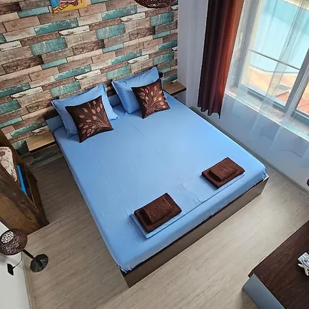 16 Apartment *